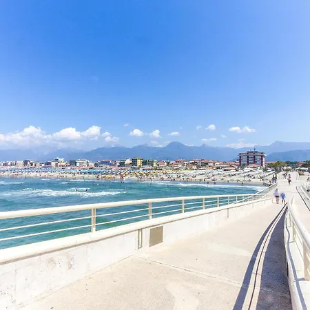 Cozy In Lido di Camaiore